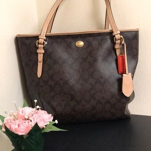 Coach hand bag